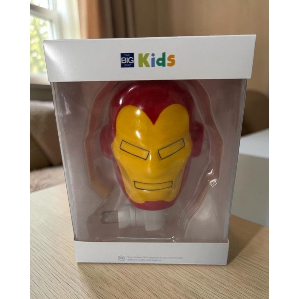 The Big One Marvel Iron Man Ceramic Plug-In Night Light New in Box
